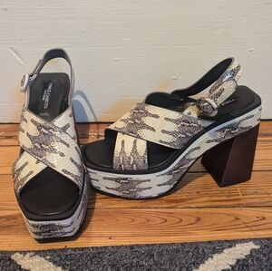 Vince Camuto Snake Slingbacks